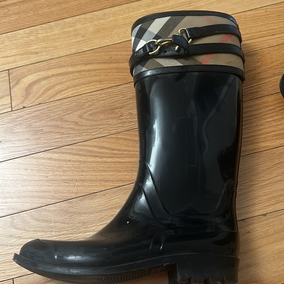 Great condition like new - Picture 2 of 2